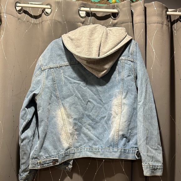 XL Jean jacket detachable hood - Picture 3 of 4